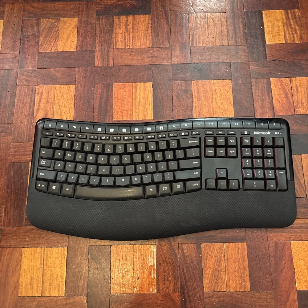 Microsoft Wireless Comfort Keyboard 5050 (No Mouse Or Dongle)